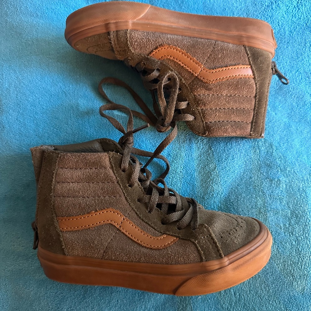 VANS KIDS HIGH TOP SHOES SIZE 11.5